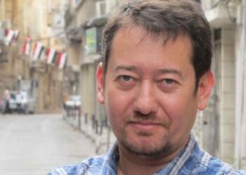 Gazeteci Serdar Akinan gözaltına alındı