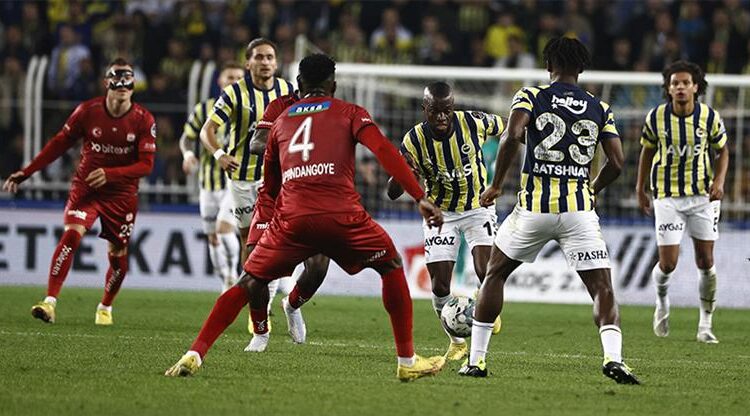 Fenerbahçe kritik deplasmanda Sivas’la karşılaşacak