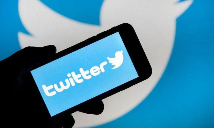 Twitter, abonelik ücreti ödemeyi reddeden New York Times'ın mavi tikini kaldırdı 1 Twitter, abonelik ücreti ödemeyi reddeden New York Times’ın mavi tikini kaldırdı