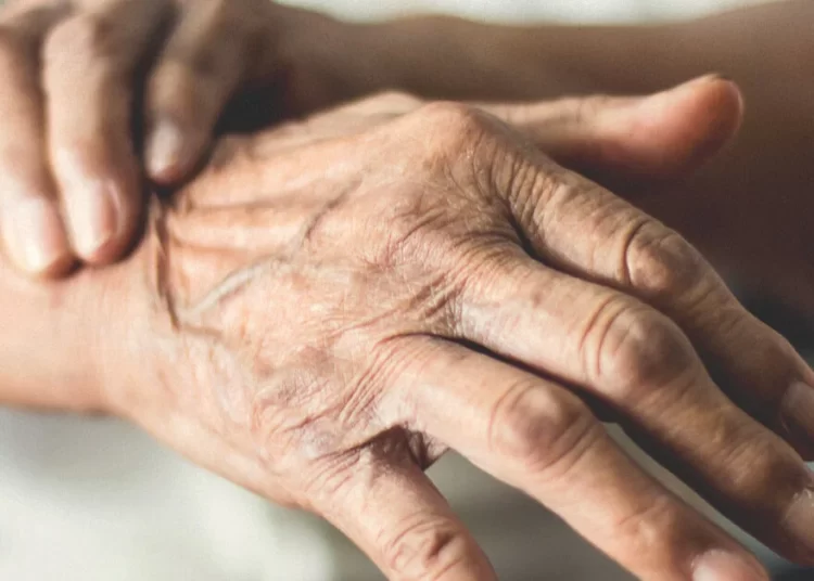Bilim insanları Parkinson hastalığını erken teşhis edebilecek bir yöntem geliştirdi 1 Bilim insanları Parkinson hastalığını erken teşhis edebilecek bir yöntem geliştirdi