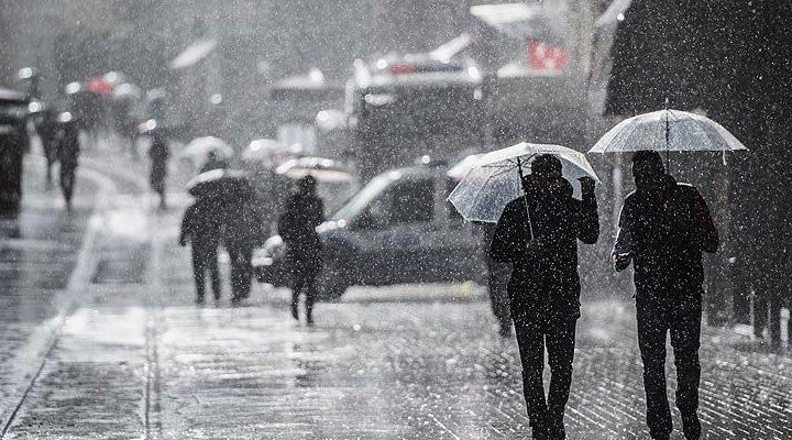Meteorolojiden uyarı: 3 il dışında her yerde sağanak yağış var 1 Meteorolojiden uyarı: 3 il dışında her yerde sağanak yağış var