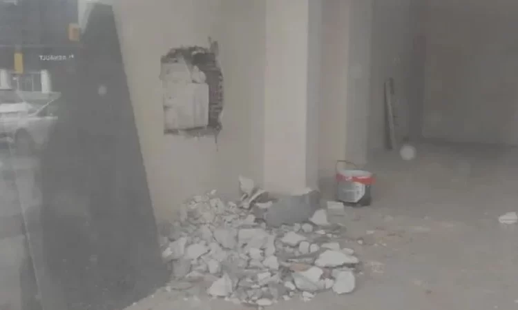 İstanbul'da banka soygunu girişimi! 1 İstanbul’da banka soygunu girişimi!