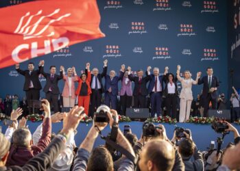 İzmir’de Millet İttifakı’ndan gövde gösterisi