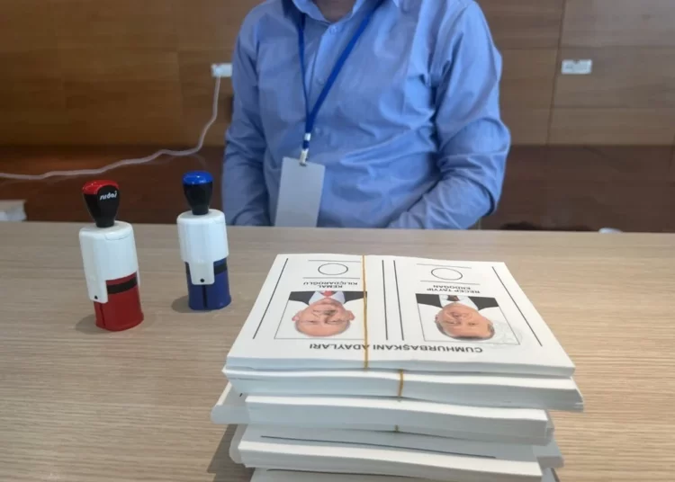 Yurt dışında ikinci tur için rekor katılım