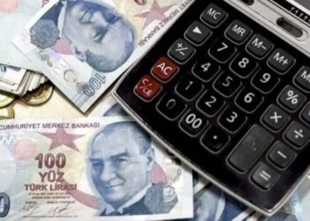 Geçen yıl asgari ücreti bilen yapay zeka bu yıl kaç hesapladı? 9 Yeni asgari ücret daha şimdiden 1000 lira eridi