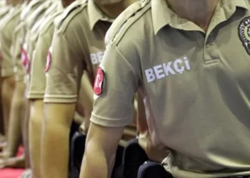Anayasa Mahkemesi bekçilerin ‘elle arama’ yetkisini iptal etti