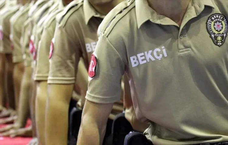 Anayasa Mahkemesi bekçilerin ‘elle arama’ yetkisini iptal etti