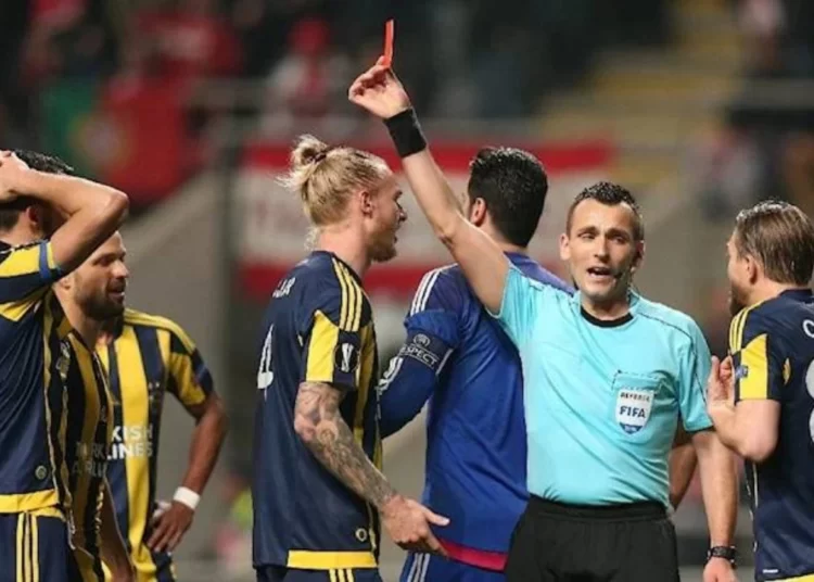 İvan Bebek emekli oldu: Kariyerimde Fenerbahçe maçını silmek isterdim 1 İvan Bebek emekli oldu: Kariyerimde Fenerbahçe maçını silmek isterdim