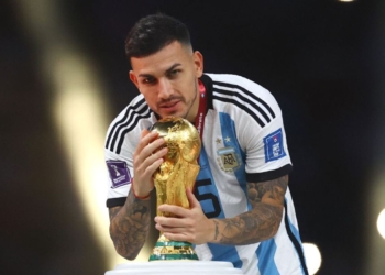 Galatasaray, Leandro Paredes ile anlaşmaya vardı!
