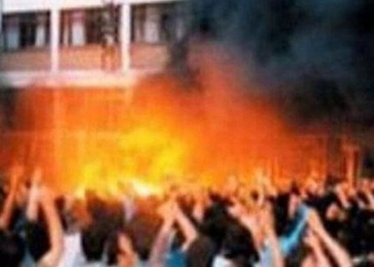 Madımak Katliamı’nın üzerinden 30 yıl geçti 1 CHP’den ‘Madımak utanç müzesi olsun’ teklifi