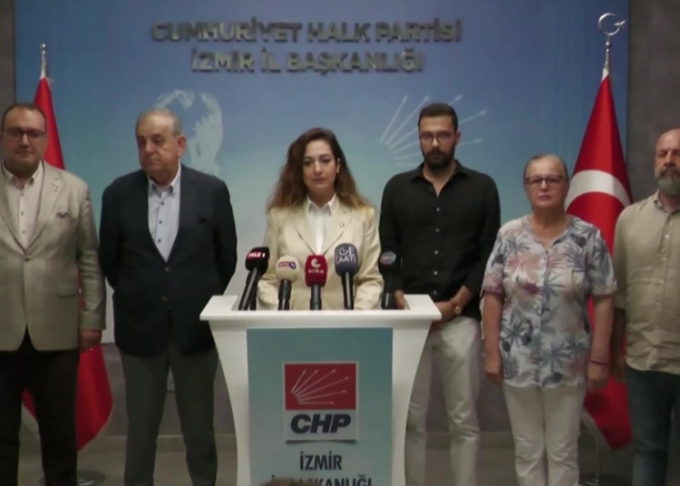 CHP zamları basın açıklamasıyla protesto etti 1 CHP zamları basın açıklamasıyla protesto etti