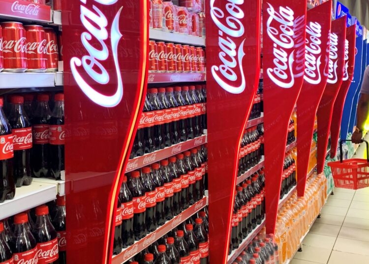 2,5 litre Coca Cola 45 TL oldu 1 2,5 litre Coca Cola 45 TL oldu