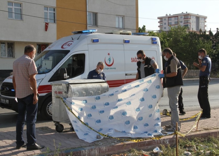 Kayseri’de dehşet: Çöpten ekmek toplayan kadın yeni doğmuş bebek cesedi buldu