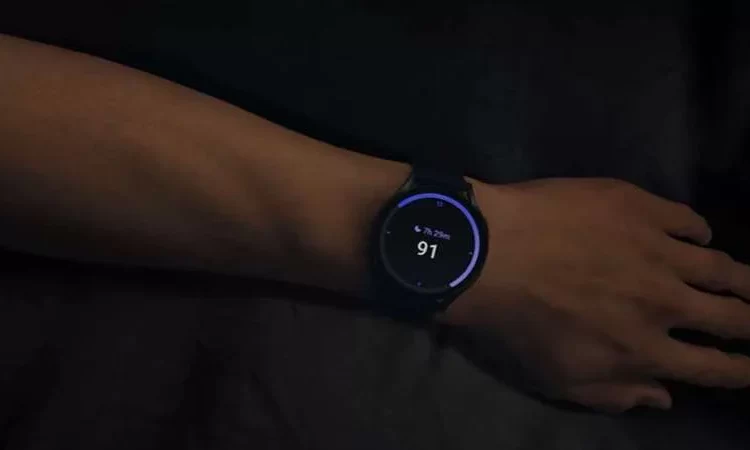 Samsung yeni akıllı saatini tanıttı 1 Samsung yeni akıllı saatini tanıttı