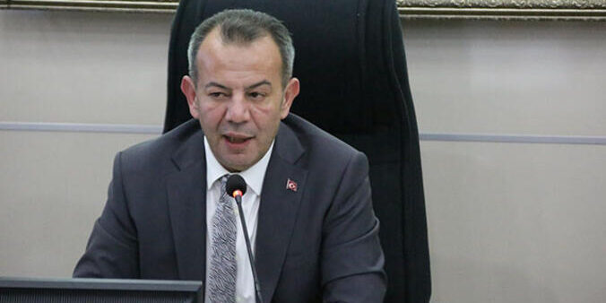 Tanju Özcan, CHP'den ihraç edildi 1 Tanju Özcan, CHP’den ihraç edildi