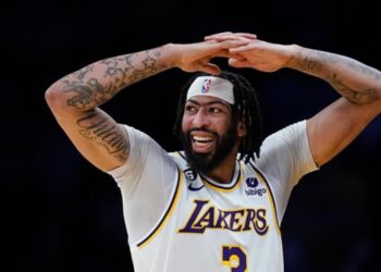 NBA yıldızı, üç yılda 186 milyon dolar kazanacak 4 NBA yıldızı, üç yılda 186 milyon dolar kazanacak