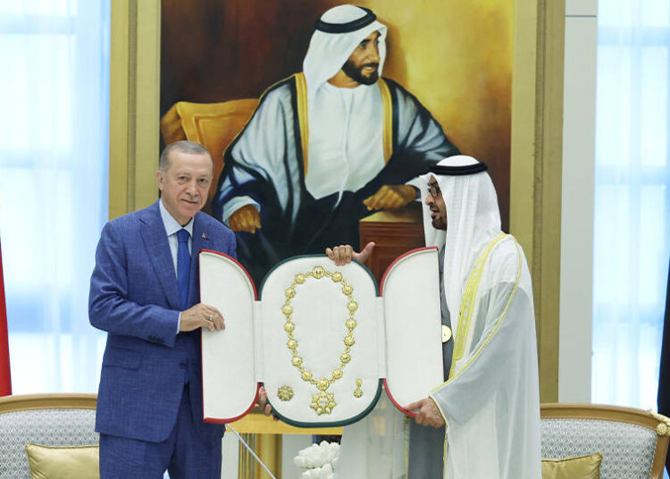 Birleşik Arap Emirlikleri’ne vergi istisnası Resmi Gazete’de 1 Birleşik Arap Emirlikleri’ne vergi istisnası Resmi Gazete’de