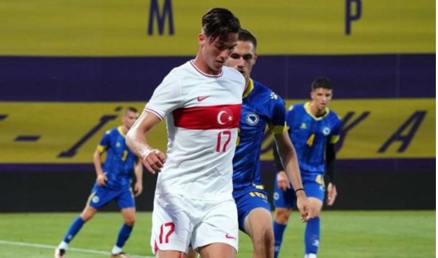 Hataysporlu Bertuğ Yıldırım, Fransa yolcusu 1 Hataysporlu Bertuğ Yıldırım, Fransa yolcusu