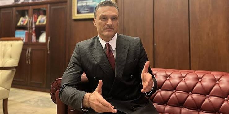 AK Parti'li Alpay Özalan'ın danışmanı istifa etti: 'Nankör, vefasız ve saygısız' 1 AK Parti’li Alpay Özalan’ın danışmanı istifa etti: ‘Nankör, vefasız ve saygısız’