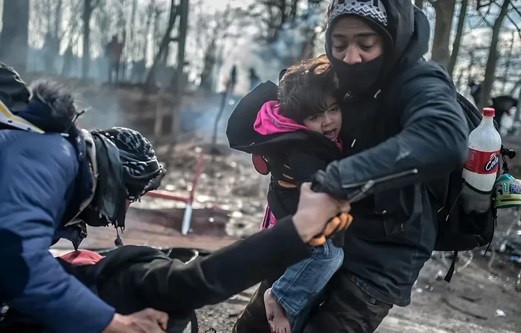 BM, Yunanistan’ı göçmenlere yönelik şiddet olayları nedeniyle kınadı