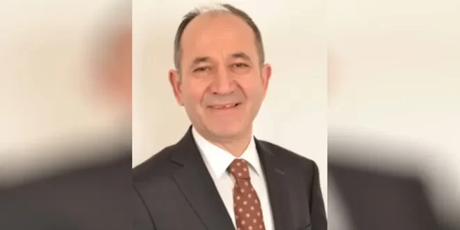 CHP'li Faruk Özdemir, aday olduğu ilçe kongresinde hayatını kaybetti 1 CHP’li Faruk Özdemir, aday olduğu ilçe kongresinde hayatını kaybetti