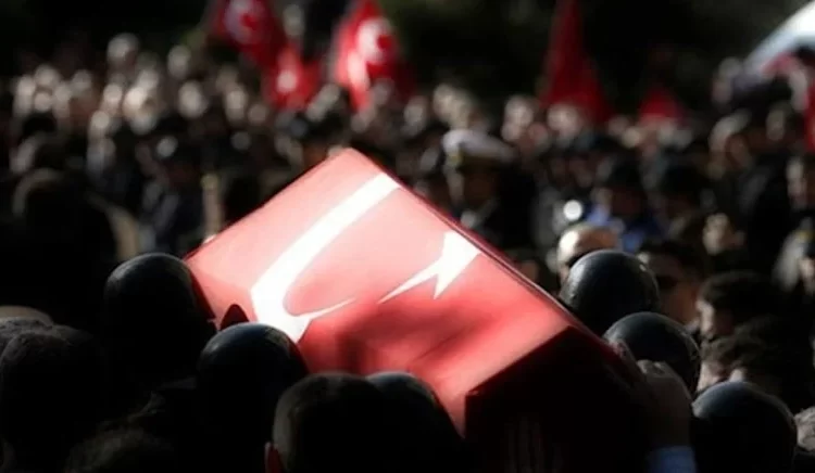 Pençe-Kilit bölgesinden acı haber: Bir asker şehit oldu 1 Pençe-Kilit bölgesinden acı haber: Bir asker şehit oldu