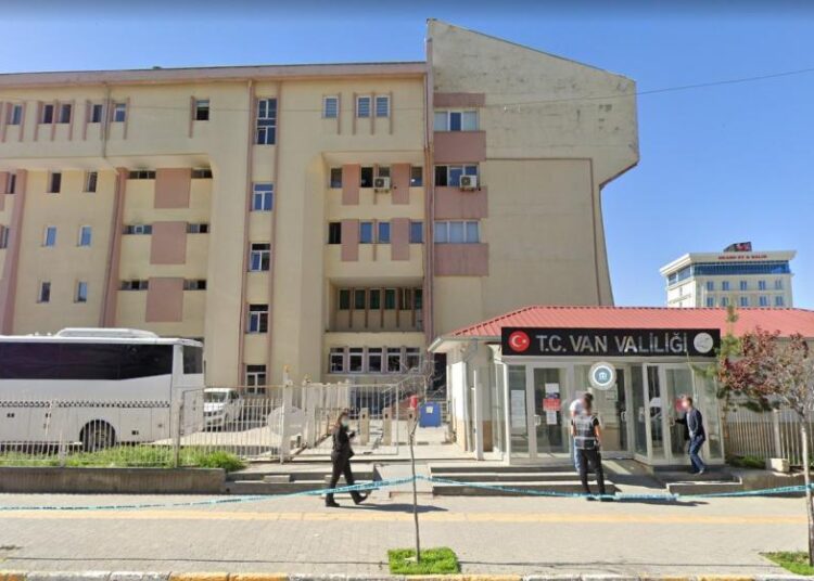 Van’da iki gün süreyle gösteri ve yürüyüşler yasaklandı