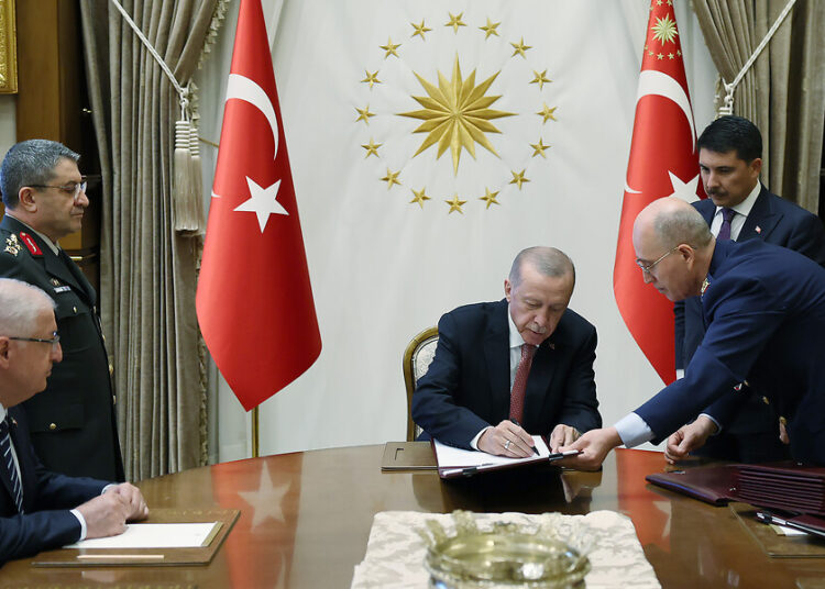 YAŞ kararları, Resmi Gazete’de: İşte general ve amiral terfi listeleri 1 YAŞ kararları, Resmi Gazete’de: İşte general ve amiral terfi listeleri