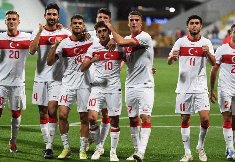 A Milli Takım'ın Ermenistan maçı aday kadrosu açıklandı 1 A Milli Takım’ın Ermenistan maçı aday kadrosu açıklandı
