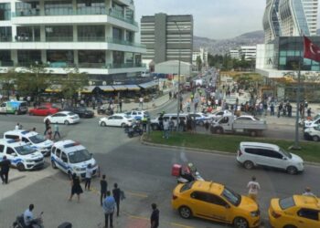 İzmir Adliyesi’nde silahlı çatışma: Bir ölü, üç yaralı