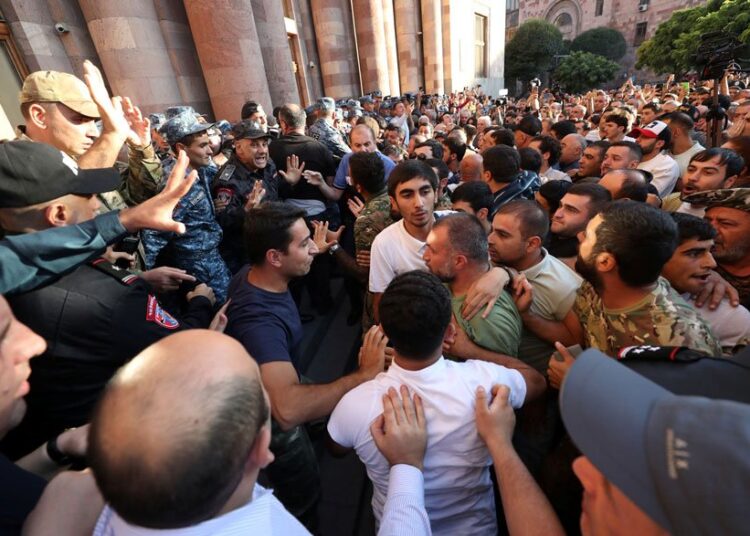 Azerbaycan’ın Karabağ operasyonu sonrası Ermenistan karıştı 1 Azerbaycan’ın Karabağ operasyonu sonrası Ermenistan karıştı