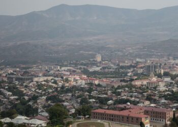 Azerbaycan: Ermenistan güçlerine ait kışla imha edildi