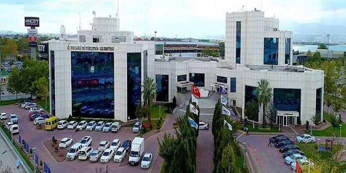 En borçlu belediyeden 5,6 milyonluk yeni araç kiralama ihalesi 1 En borçlu belediyeden 5,6 milyonluk yeni araç kiralama ihalesi
