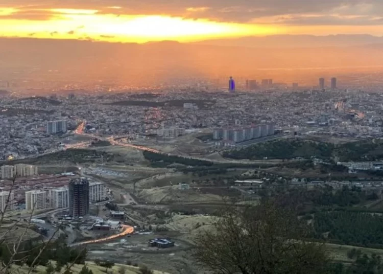 Süleymaniye'deki saldırıda en az altı kişi öldü 1 Süleymaniye’deki saldırıda en az altı kişi öldü