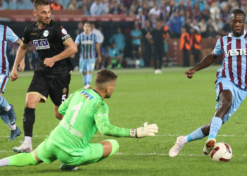 Abdullah Avcı, Trabzonspor’daki yeni dönemine galibiyetle başladı