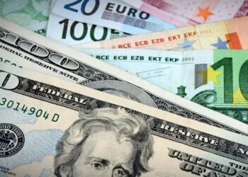 Dolar haftaya rekorla başladı