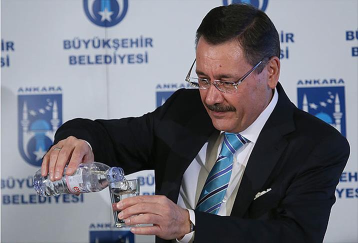 Melih Gökçek dönemi bürokratı hakkında yolsuzluk davası: "İŞKUR programıyla 500 kişiyi işe alındı gösterip, maaşlarının yarısını topladı" iddiası 1 Melih Gökçek dönemi bürokratı hakkında yolsuzluk davası: “İŞKUR programıyla 500 kişiyi işe alındı gösterip, maaşlarının yarısını topladı” iddiası