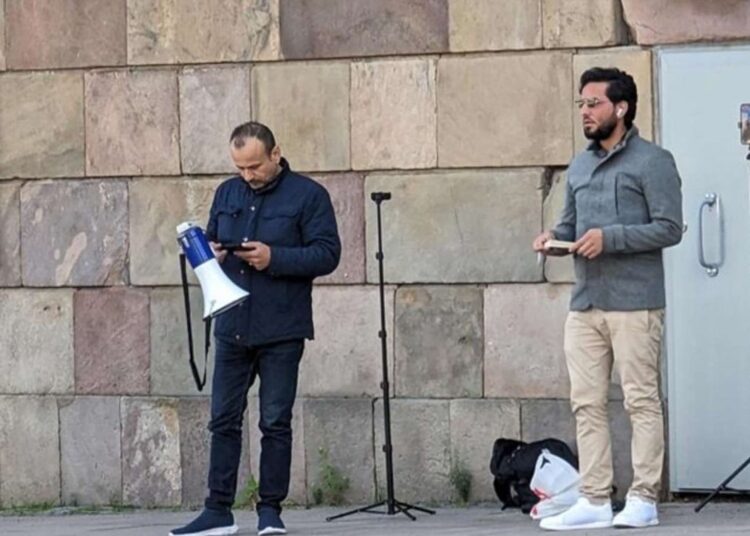 İsveç Kuran-ı Kerim'i yakan Salwan Momika'yı sınır dışı edecek 1 İsveç Kuran-ı Kerim’i yakan Salwan Momika’yı sınır dışı edecek