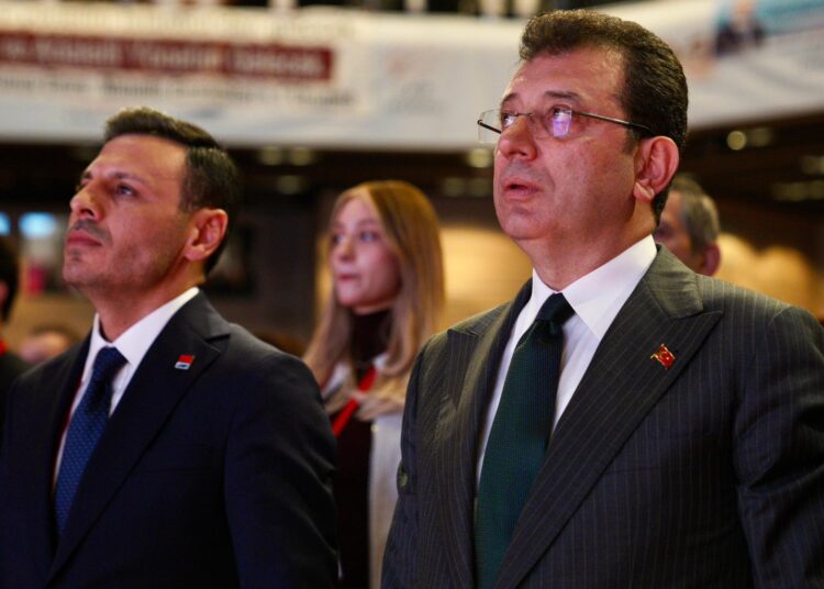 CHP'nin yeni İstanbul İl Başkanı Özgür Çelik oldu 1 CHP’nin yeni İstanbul İl Başkanı Özgür Çelik oldu