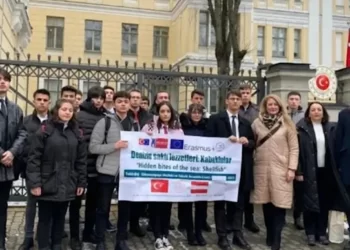Erasmus paralarına da çöktüler: Letonya’da parasız kalan öğrenciler işe girdi
