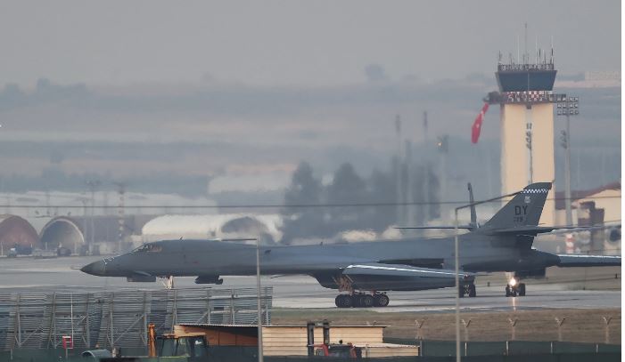 ABD'nin bombardıman uçakları İncirlik'e geldi 1 ABD’nin bombardıman uçakları İncirlik’e geldi