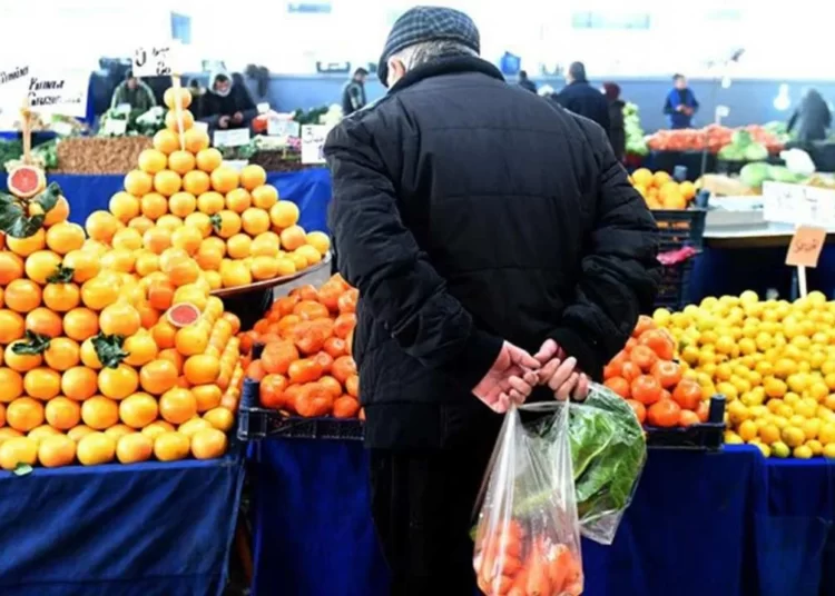 Asgari ücrette gözler bugünkü toplantıda 1 Türk-İş’e göre açlık sınırı asgari ücreti 2 bin 623 lira geçti