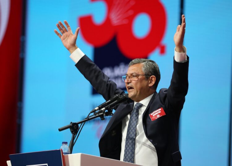 Özgür Özel, CHP’nin yeni genel başkanı oldu