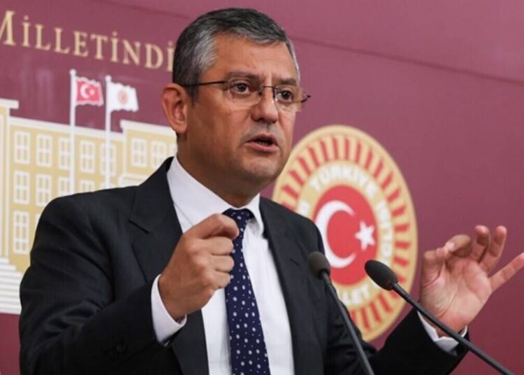 Özgür Özel DEM Parti'yi ziyaret edecek 1 Özgür Özel: Sol politikalarla sağa açılacağız