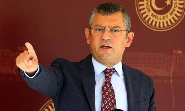 CHP'de Genel Başkanlık yarışı kızıştı: Özgür Özel "A Takımını" açıkladı 1 CHP’de Genel Başkanlık yarışı kızıştı: Özgür Özel “A Takımını” açıkladı