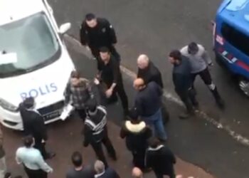 Polisin, sokak ortasındaki “deri yüzme” tehdidine soruşturma