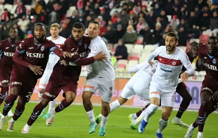 Gol düellosunda kazanan çıkmadı: Sivasspor ve Trabzonspor puanları paylaştı