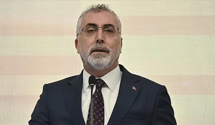 Bakan Vedat Işıkhan: Aşırı yoksulluk veya açlık sınırı içinde yaşayan kişi yok 1 Bakan Vedat Işıkhan: Aşırı yoksulluk veya açlık sınırı içinde yaşayan kişi yok