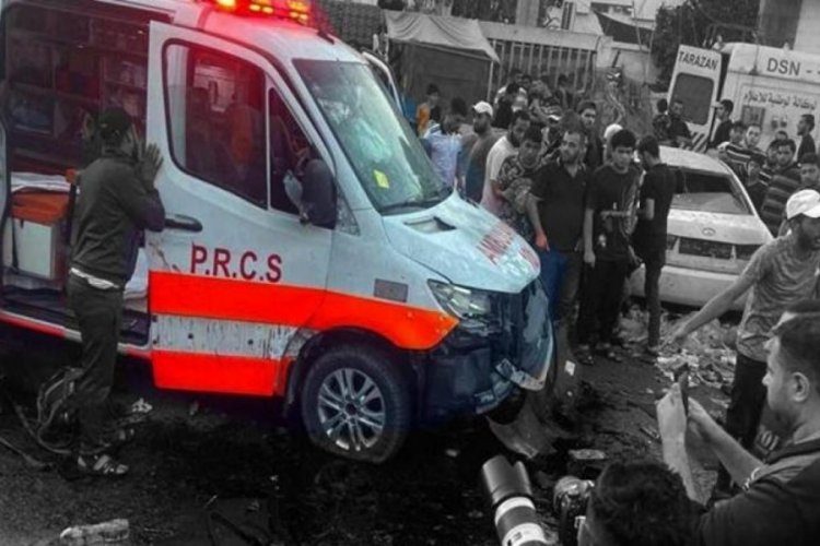 جيش الاحتلال الإسرائيلي يرتكب مجزرة بمجمع الشفاء الطبي ويعترف بقصف سيارة إسعاف 1 جيش الاحتلال الإسرائيلي يرتكب مجزرة بمجمع الشفاء الطبي ويعترف بقصف سيارة إسعاف