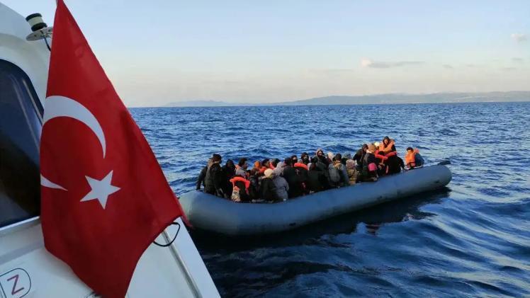 ضبط 58 مهاجرًا غير شرعي قبالة سواحل تركيا 1 ضبط 58 مهاجرًا غير شرعي قبالة سواحل تركيا